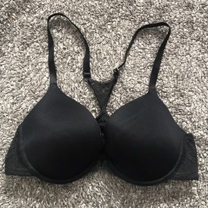 Front closure bra